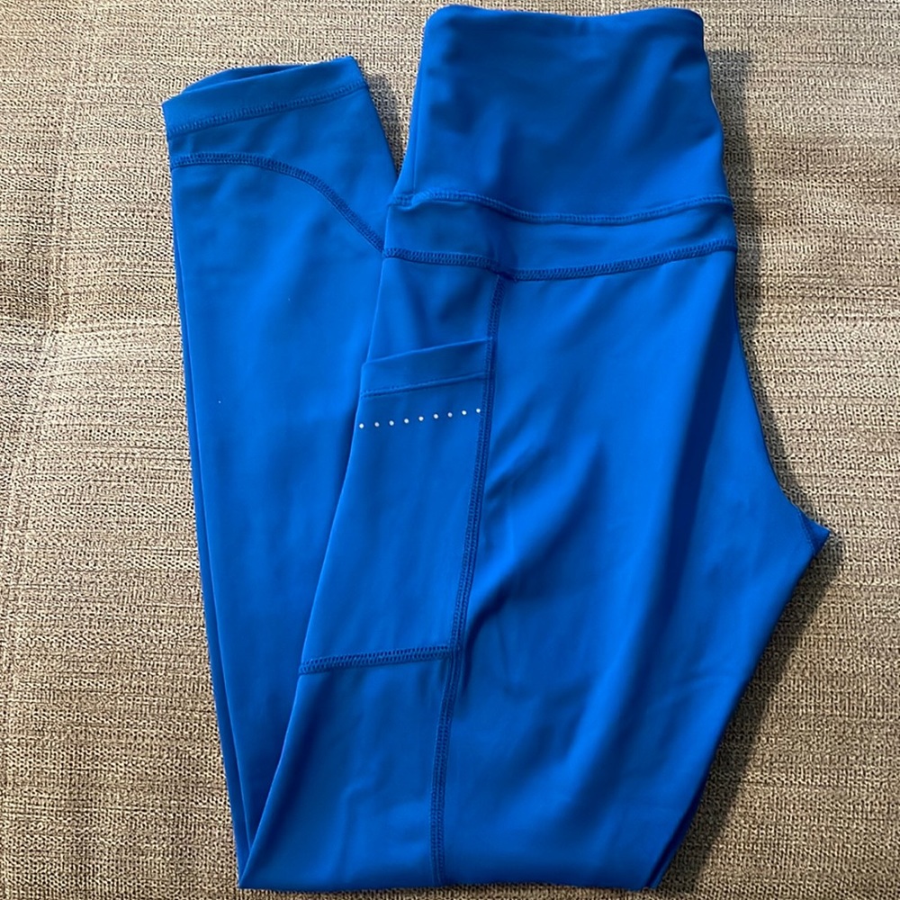 Zyia 7/8 light n tight leggings with pockets